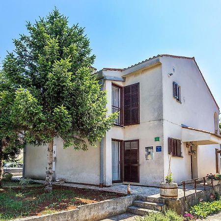 Holiday Home Ermanna Pula Exterior foto