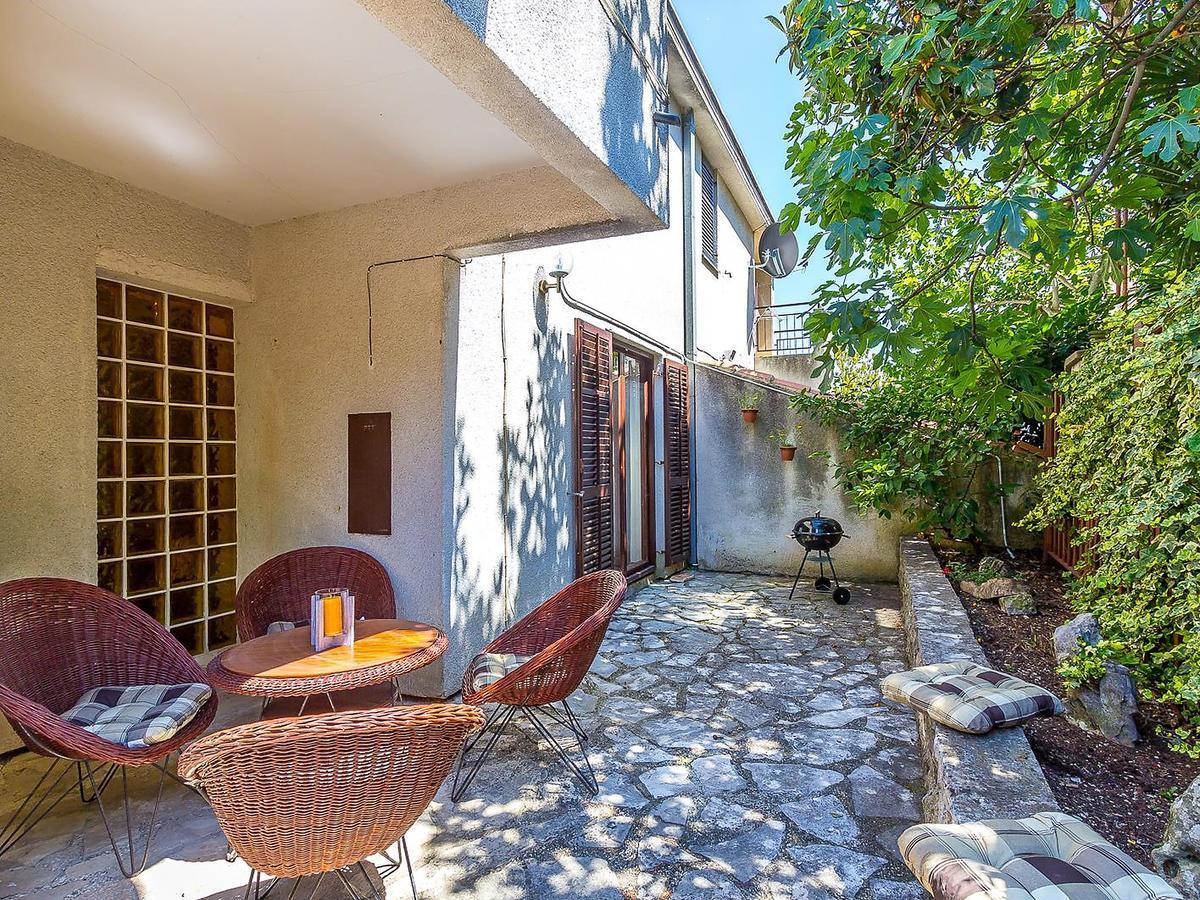 Holiday Home Ermanna Pula Exterior foto